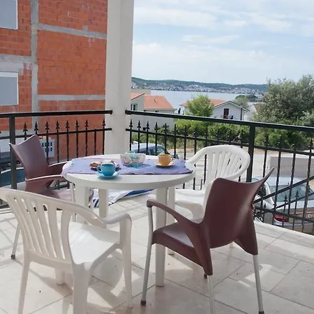 Dzoni Apartament Rogoznica (Sibenik-Knin)